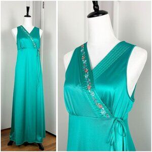 Vintage 1970s Nightgown JC Penney Green Teal Nylon Wrap Floral Maxi Medium